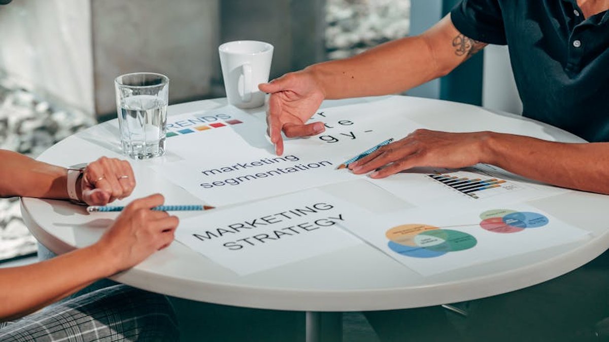 Ad Creative Analysis Tools for SMB: How Do They Work & Why Does It Matter?