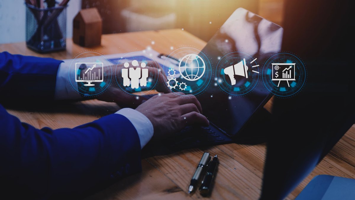 AI Ads vs. Human-Created Ad Campaigns Performance: Marketing Guide Released