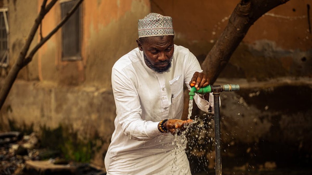 Can Zakat Be Given for Water Wells? The Ownership Transfer Requirement Explained
