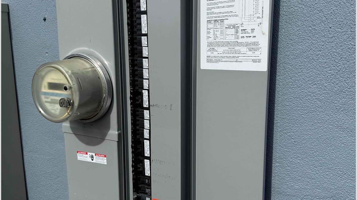 Electrical Panel Upgrade Cost: San Diego Electrician Explains Old Home Limits