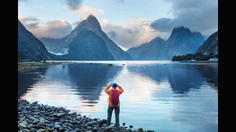 Guided Tours vs Independent Travel: Honest Pros, Cons & Cost Breakdown