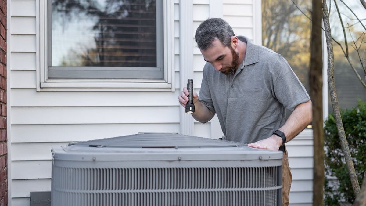 How Much Do Heat Pump Repairs Cost? Birmingham HVAC Tech Explains