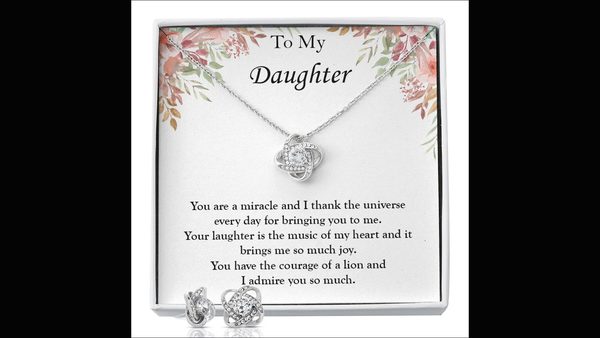 "I'm Proud of You" Necklace Gifts for Daughters: Collection Announced