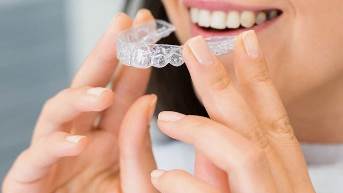 Invisalign Dental Content Marketing: Multi-Channel Strategy vs Paid Ad Limits