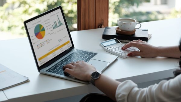 MagicBrief vs Motion vs GetHookd For Creative Analytics: Which Offers Best Value