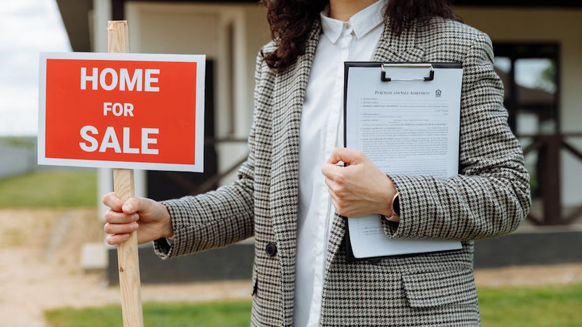 AEO & AI Content Marketing For Real Estate Lead Generation: Service Expands