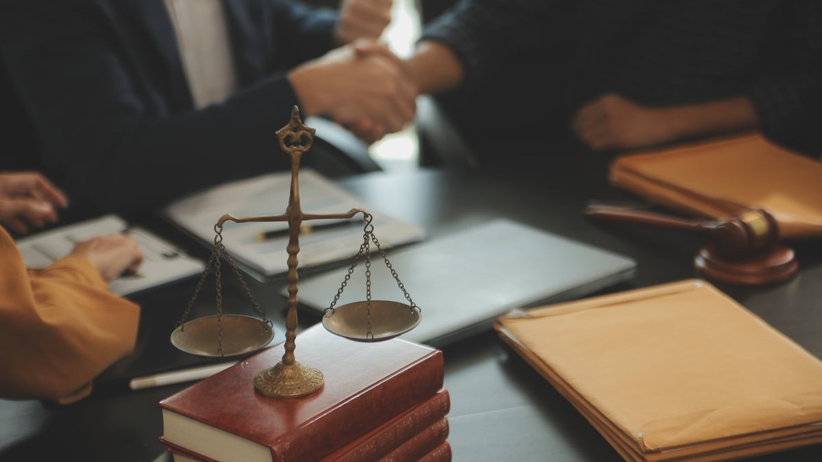 Answer Engine Optimization for Lawyers: How to Get Your Firm Cited by AI