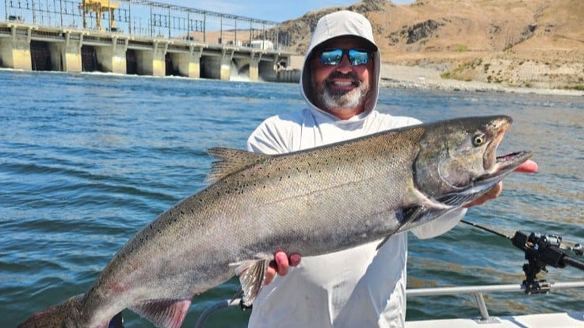 Buoy 10 Salmon Guided Fishing Trips For 2026 Chinook & Coho Season Announced