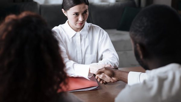 Clinical MSW Program for Working Adults: Kansas Options & Evening Tracks