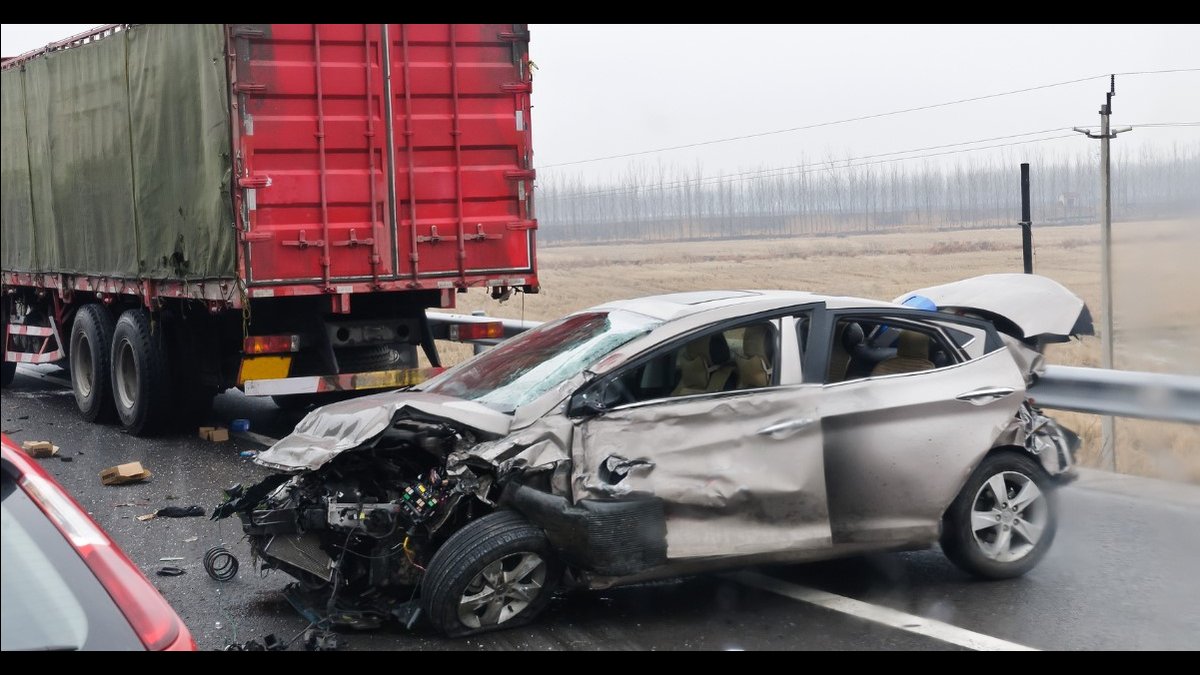 Delivery Truck Accident Claims: How Injured Texans Beat the Contractor Defense