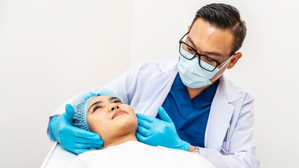 How Patients Find Surgeons: Board-Certified Plastic Surgeon Explains