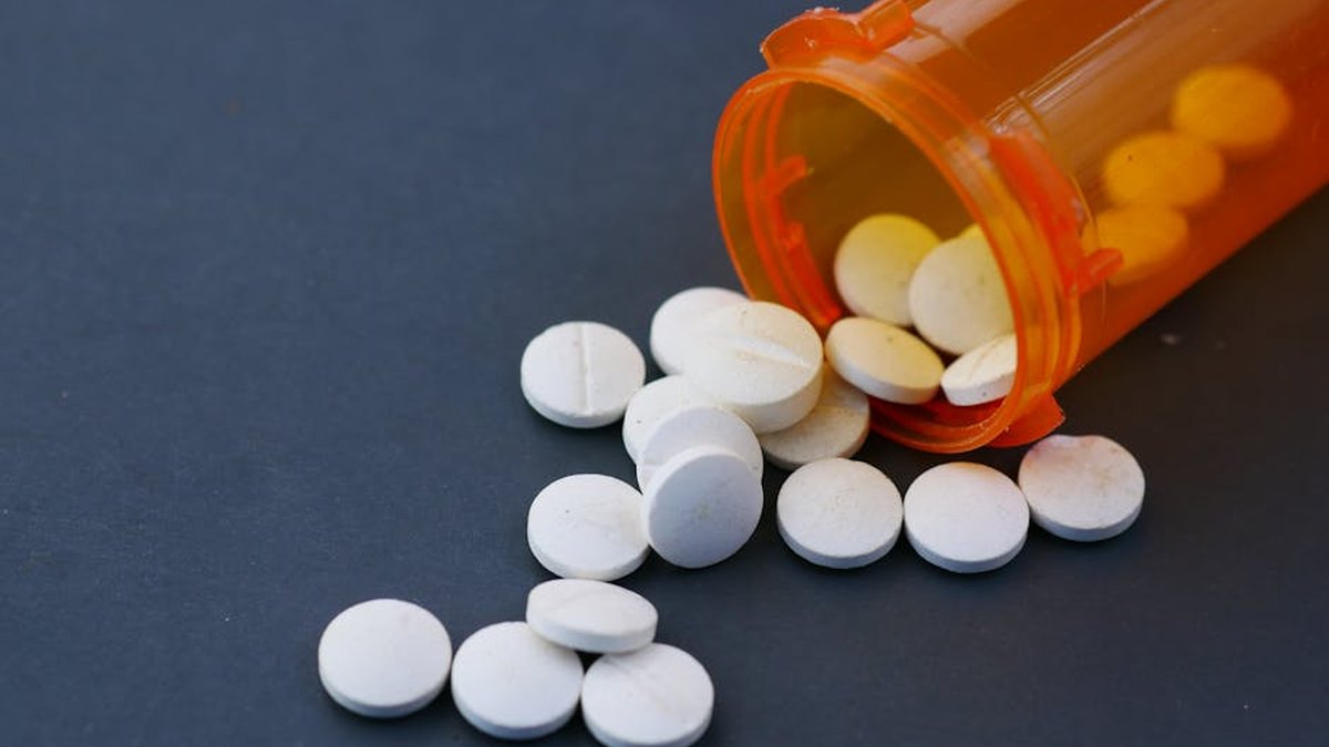 Teen Opioid Addiction: The Differences Between Symptoms & Hormonal Changes