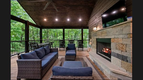 Broken Bow Cabin Booking Cost: Operator Reveals True All-In Pricing 2026
