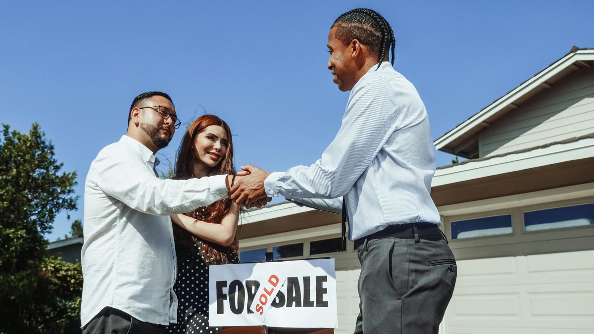 Choosing the Right Buyer’s Agent for Your Home Purchase: Maine Experts Weigh In