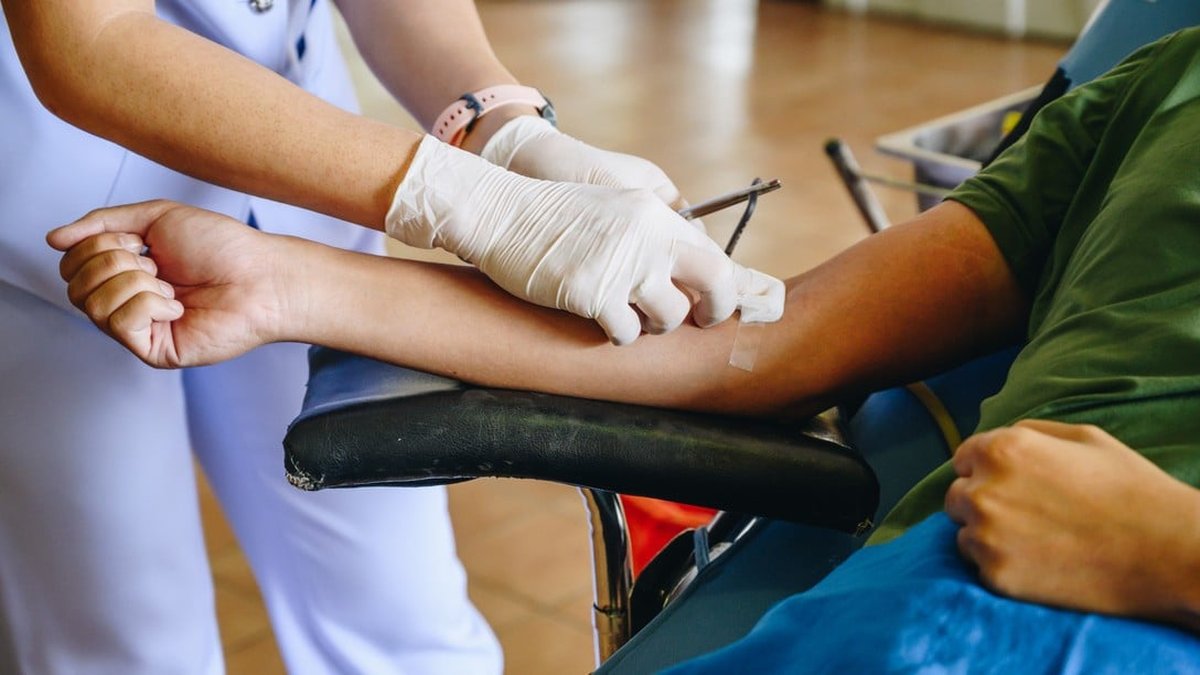 Do Urgent Care Clinics Do Blood Work & Rapid Tests? Iowa Experts Explain