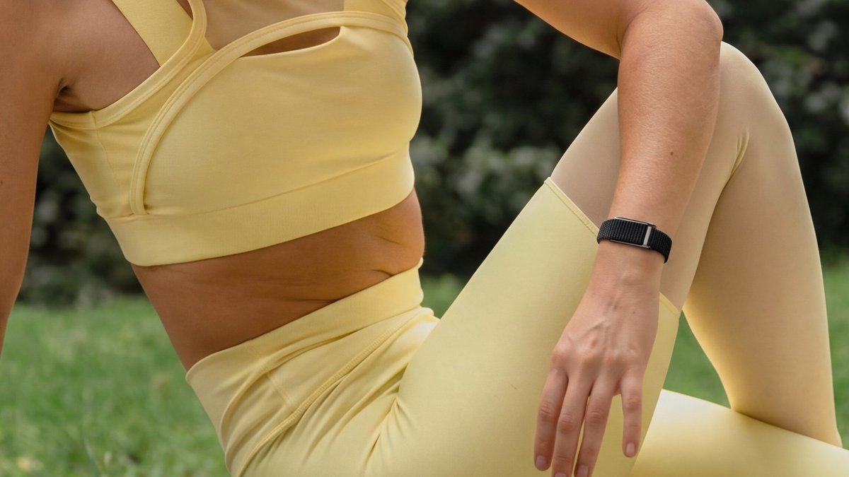 HLTH Band 1.0 Launch Reflects Shift Toward Low-Interaction Health Wearables