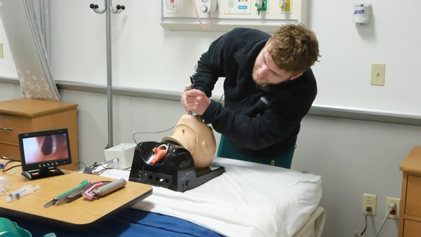 How Does Respiratory Therapist Pay Compare? KS Admin Reveals RT vs PT/OT Gap