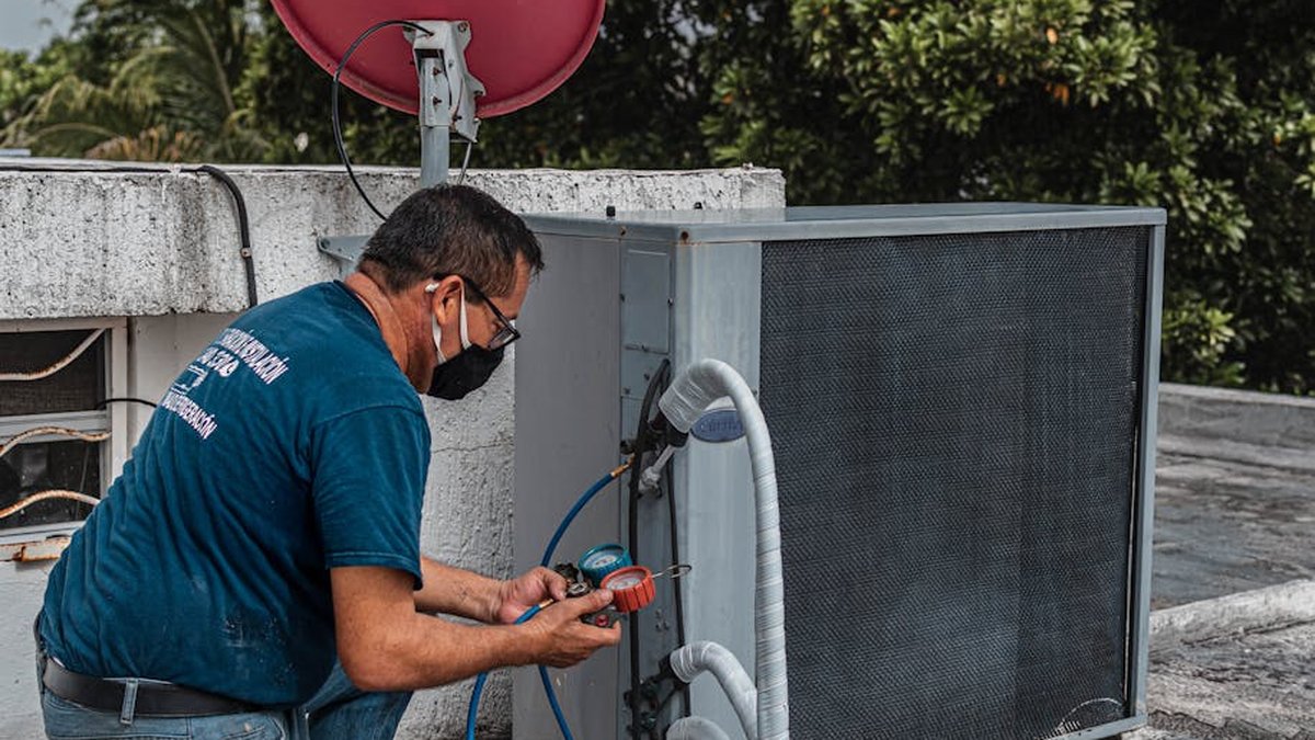 How Often Should Commercial HVAC Be Serviced: West Virginia Experts Share Tips