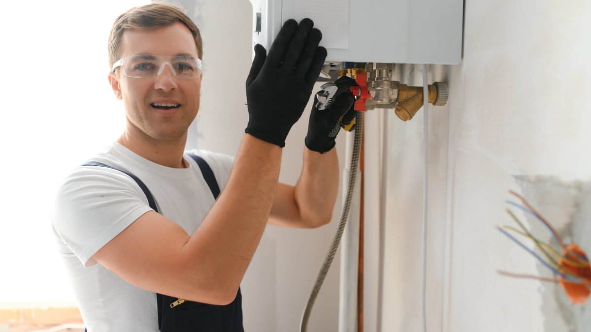 Is a Tankless Water Heater Worth It in Texas? Experts Explain Costs & Benefits