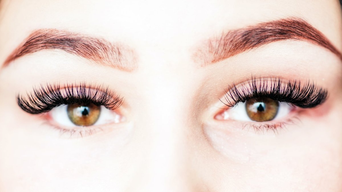 LashFood vs RevitaLash vs Trybello Lash Serum: Safety, Results & Side Effects