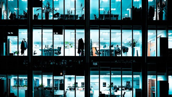 Nashville Multi-Floor Office Movers: Commercial Relocation Services Expanded
