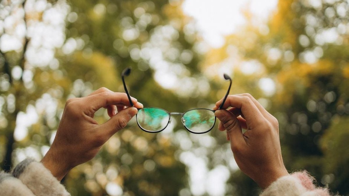Neurolens vs Prism Lenses: New Jersey Expert Explains the Difference