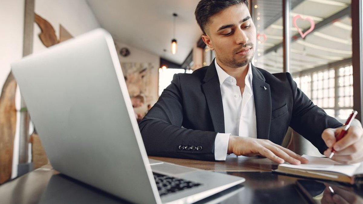 Online Business Training Platform With Live Coaching For Beginners Announced