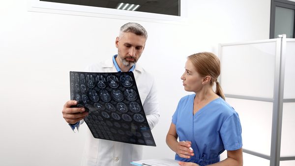 Radiologic Tech Pay vs Allied Health in Kansas & Midwest - Report Released