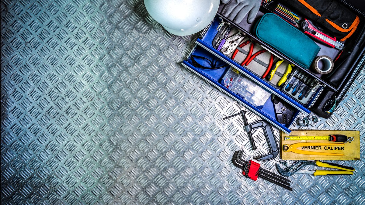 Reviewly.ai vs Reputation.com: HVAC & Plumbing SMBs Review Platforms Compared