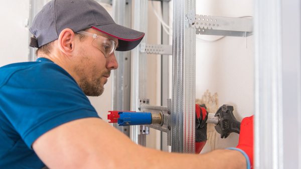 Reviewly.ai vs Trustpilot: Which Platform Helps HVAC & Plumbing Companies Grow
