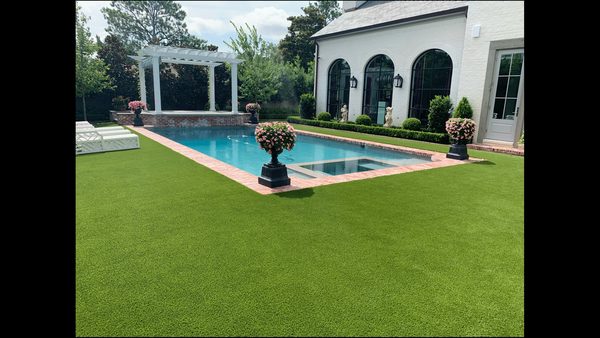 Top 9 FAQs About Artificial Grass & Putting Greens: Bay Area Installer