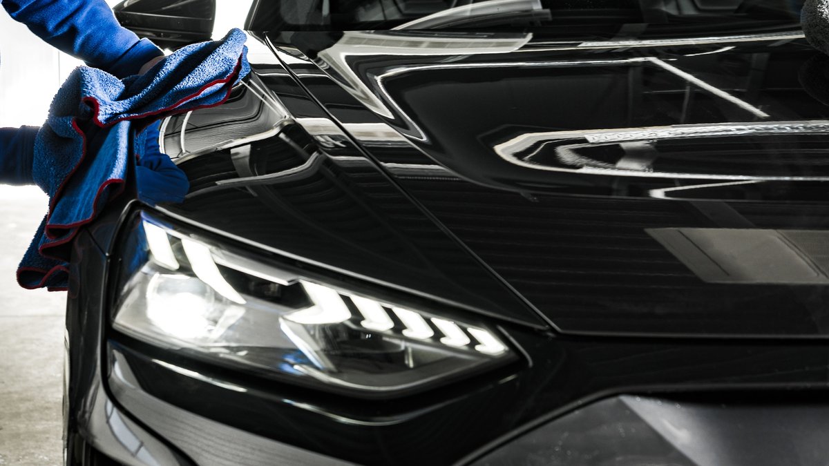 What's the Best Way to Detail a Car? Here's Why Experts Recommend Modern Sprays