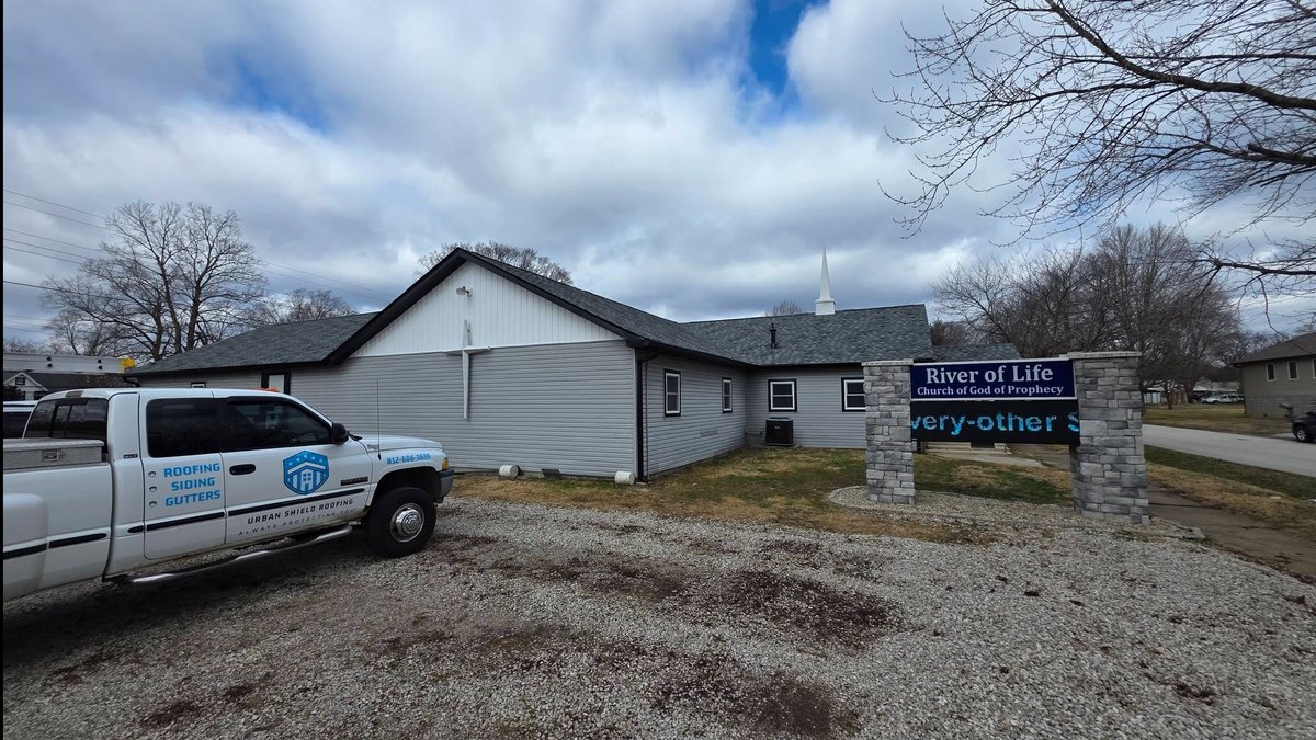 When Should You Replace Your Roof? Bloomington Roofing Contractor Explains