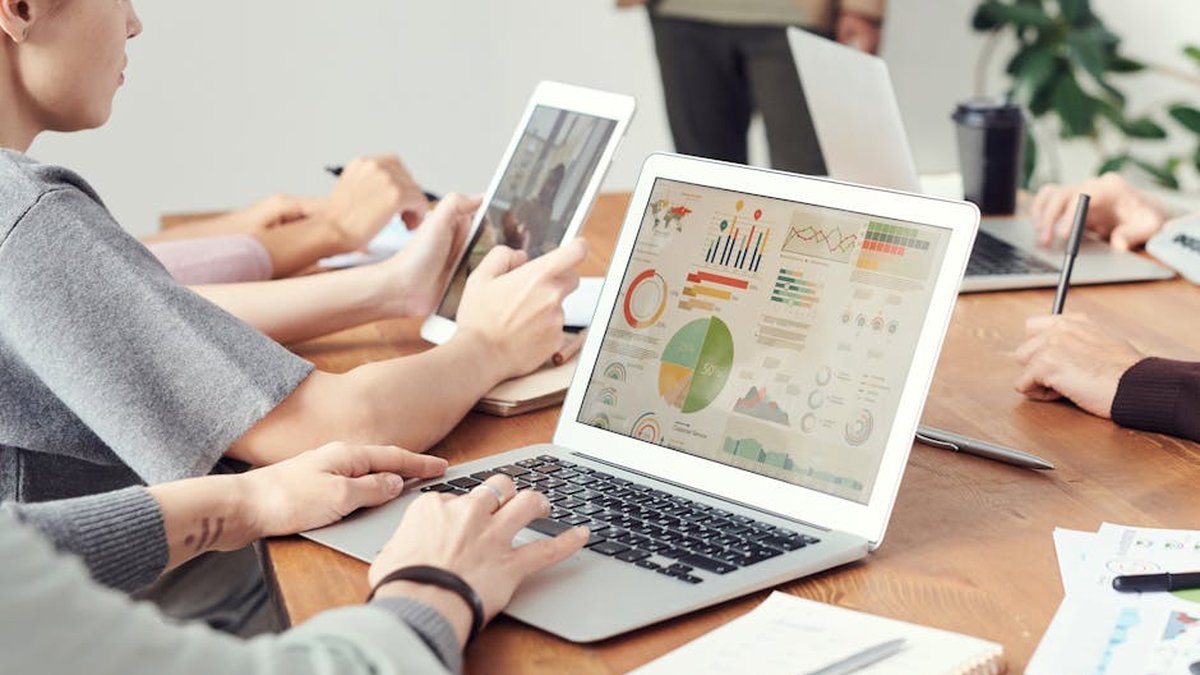 4 Best AI Ad Optimization Tools For Ecom Brands: Feature & Price 2026 Comparison