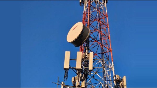 How Much Is a Cell Tower Lease Worth? Industry Experts Break Down Valuation