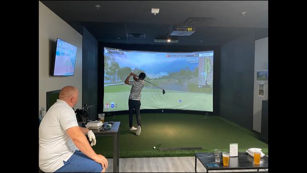 Indoor Golf Simulator Lessons in Winter: Peoria AZ Experts Explain Benefits