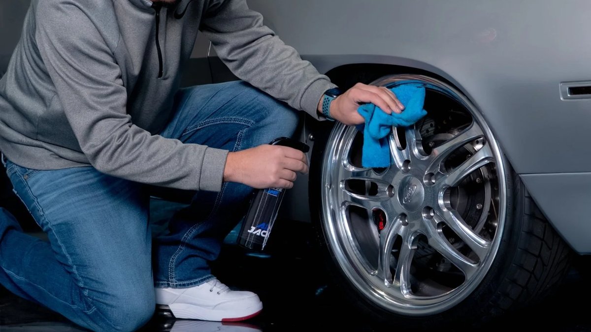 Non-Abrasive Detail Spray For Powder-Coated Wheel Care: Car Product Announced