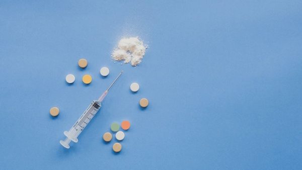 Physical & Behavioral Warning Signs Of Teenage Fentanyl Use: Guide Released