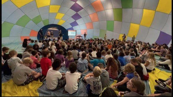STEM vs STEAM Education: How to Choose the Right Assembly for Your School